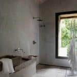 Les salles de bain en béton sont étonnamment accueillantes Raw-concrete-sink-for-bathroom.jpg